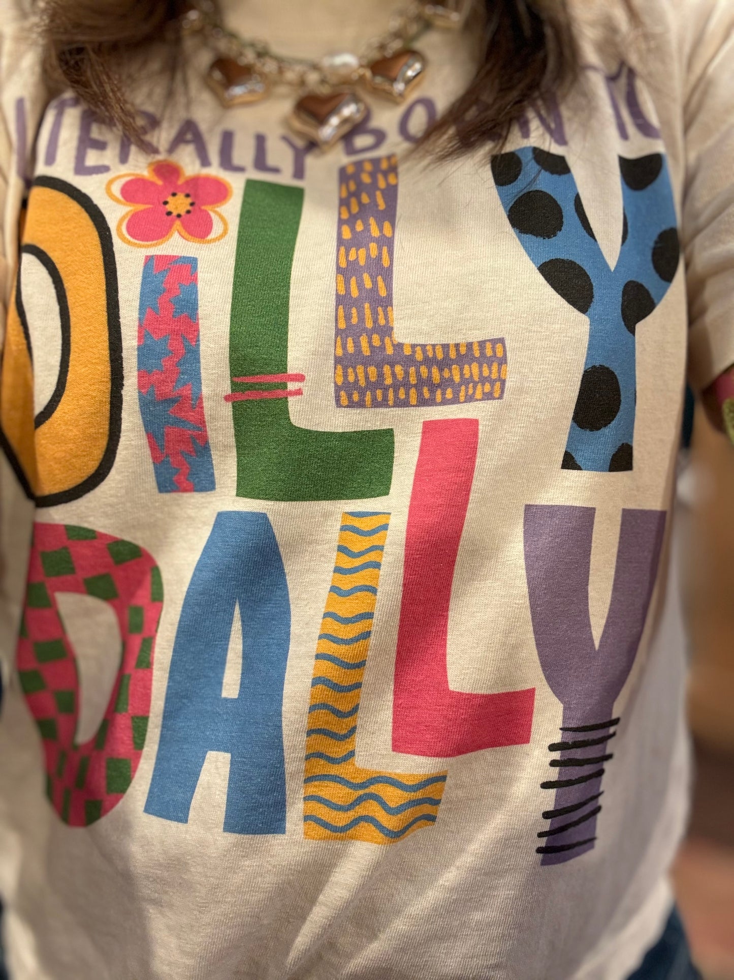 Dilly Dally Tee
