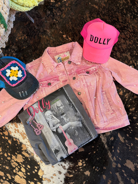 Dolly P Tee