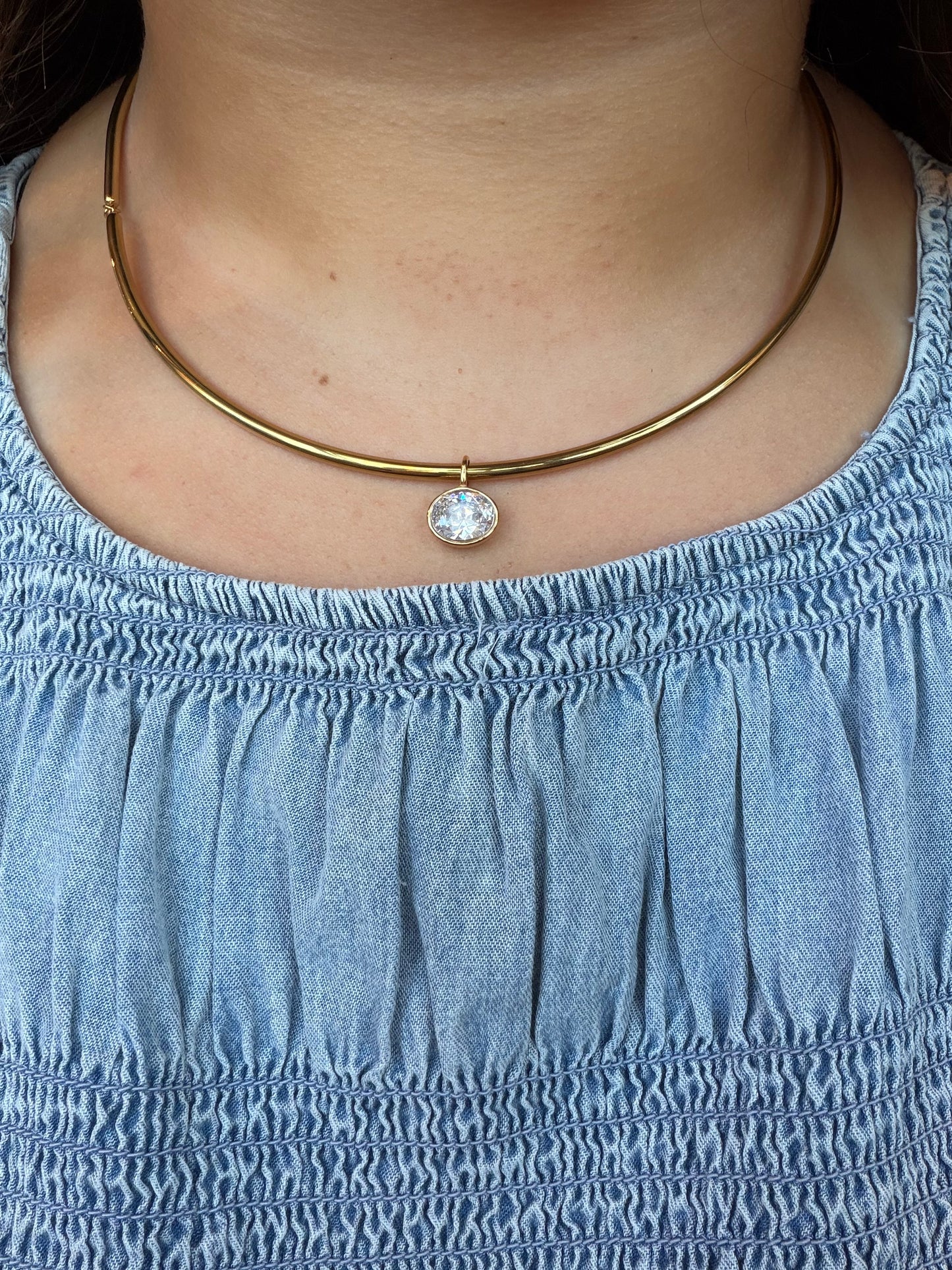 Gold Circle Choker w/Rhinestone