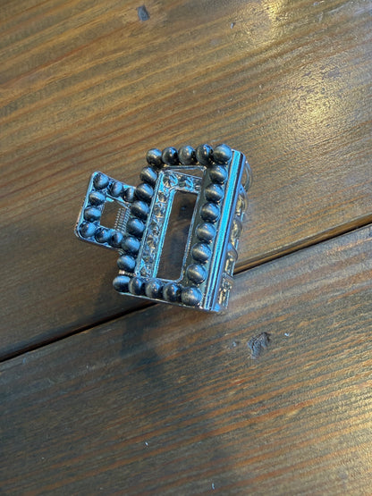 Fun Turq Pearl/Silver Pearl Claw Clip